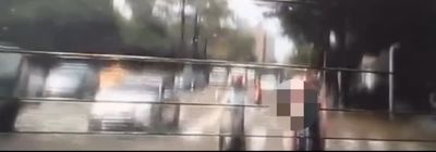 行車糾紛火氣大 台南騎士比中指+連丟3顆雞蛋!司機報警提告