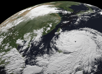 樺加沙「強颱小眼」還在變胖　暴風圈觸陸18hrs時程曝！