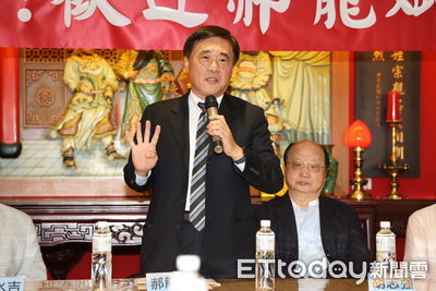 拋黨魁政見！郝龍斌拜會軍公教警消　承諾修法「停砍退休年金」