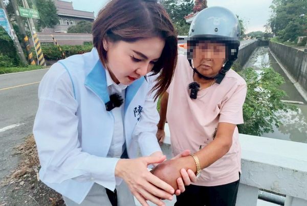 ▲陳菁徽21日表示她昨去探視「美濃阿婆」。（圖／翻攝自Facebook／陳菁徽醫師）