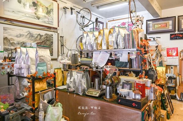 ▲▼新北泰山「芳咖啡」，隱身畫廊裡的超平價咖啡廳！單品手沖只要80元自烘店高水準推薦。（圖／部落客周花花提供）