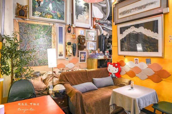 ▲▼新北泰山「芳咖啡」，隱身畫廊裡的超平價咖啡廳！單品手沖只要80元自烘店高水準推薦。（圖／部落客周花花提供）