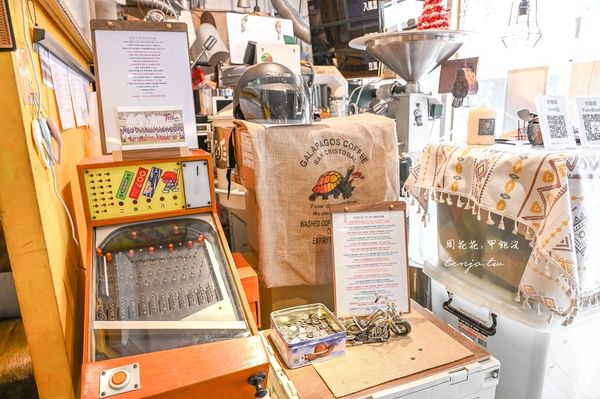 ▲▼新北泰山「芳咖啡」，隱身畫廊裡的超平價咖啡廳！單品手沖只要80元自烘店高水準推薦。（圖／部落客周花花提供）