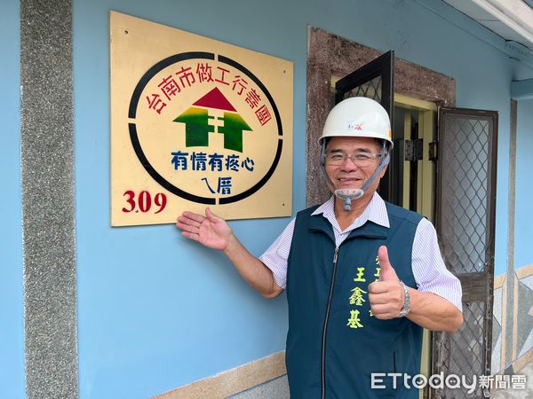 ▲台南市勞工局於曾文園區舉辦烘焙課程，學員親手製作蛋黃酥與小月娘。（記者林東良翻攝，下同）