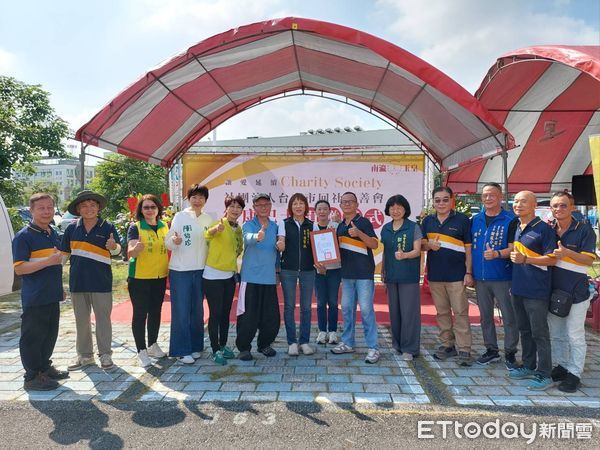 ▲回社慈善會與北區區公所於大興公園合辦捐血活動，現場湧入大批民眾回應。（記者林東良翻攝，下同）