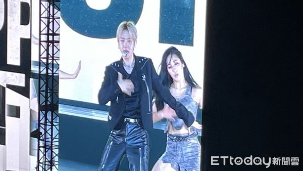 ▲▼ 伯賢熱力開唱。（圖／記者翁子涵攝）