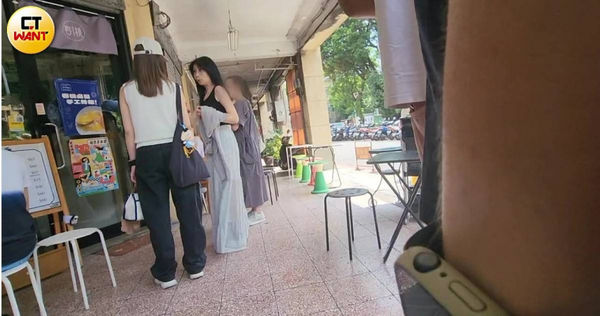 娛樂報報／恢單後被指模樣回春疑桃花開　黃嘉千有姐妹淘相伴精神爽