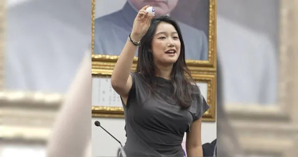 郝龍斌代抽人葉喆榛意外吸睛。（圖／翻攝郝龍斌臉書）