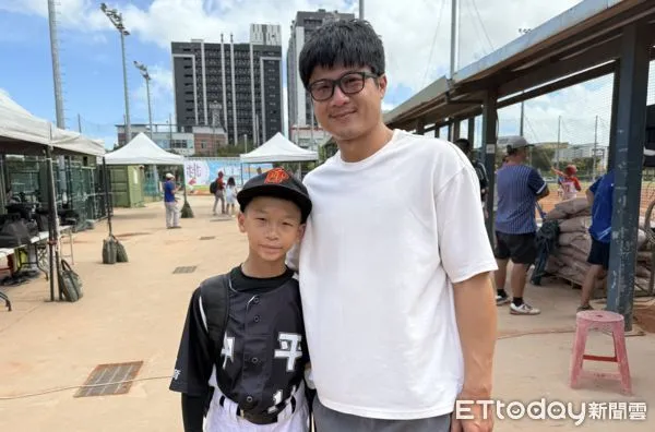 ▲賴鴻誠與兒子賴品睿。（圖／記者楊舒帆攝）