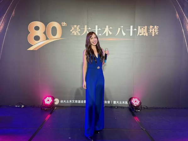 ▲▼翁滋蔓。（圖／翻攝自Instagram／smiretzymann）