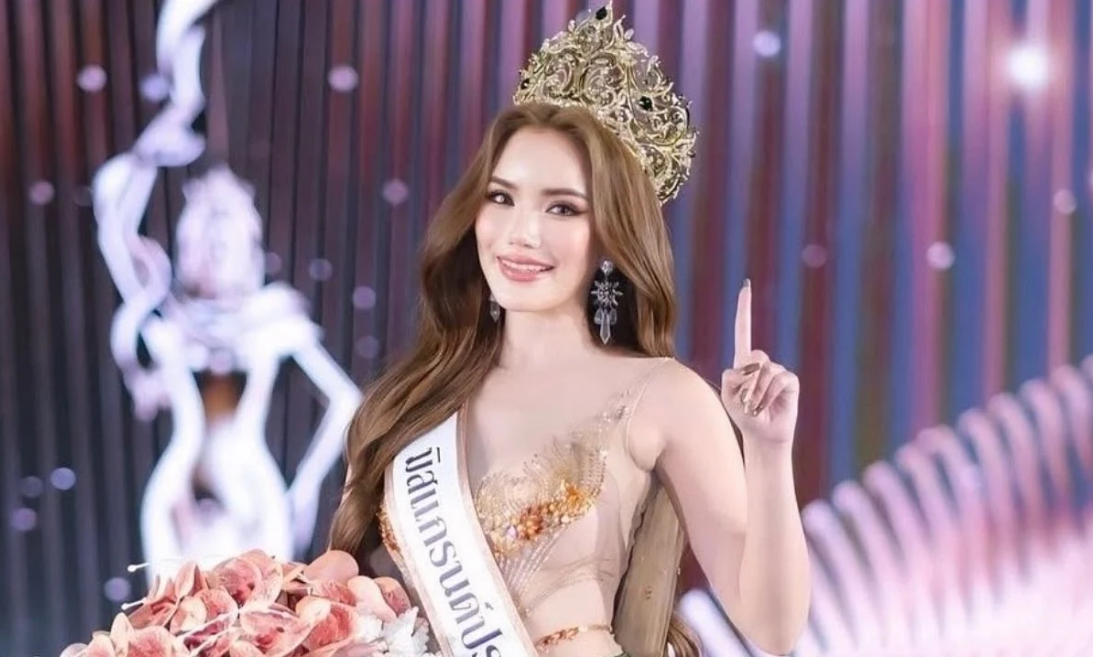 ▲▼             。（圖／翻攝自Facebook／สุพรรณีน้อยโนนทอง、Amarin TV）