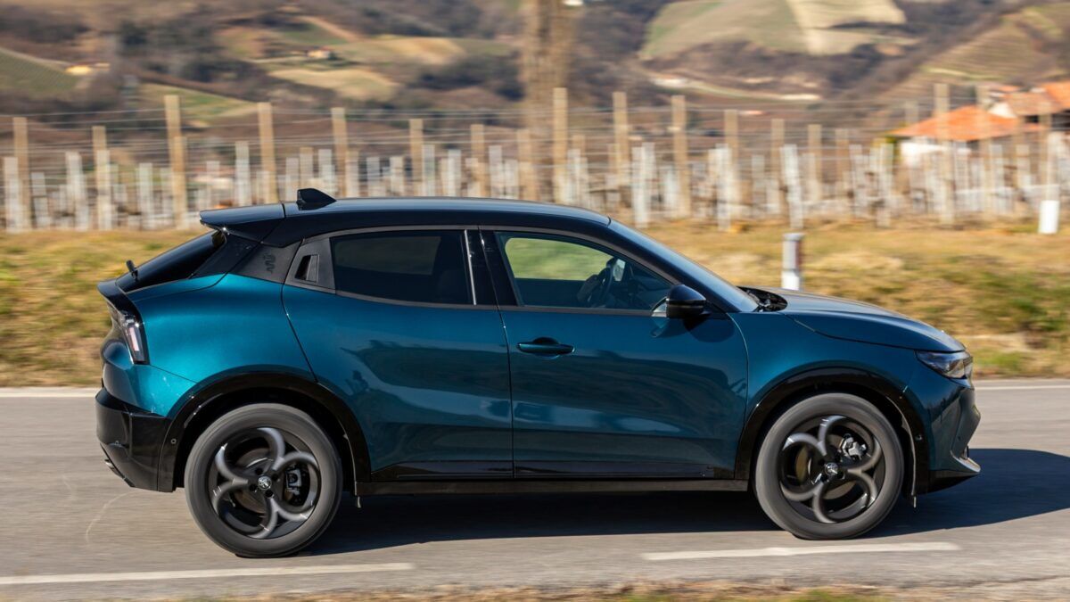 ▲新年式Junior於歐洲展現高人氣！5萬張訂單湧入。（圖／翻攝自Alfa Romeo）