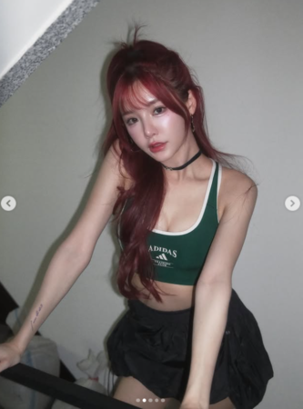 ▲▼小龍女李恩菲。（圖／翻攝自Instagram／aviva_1028）