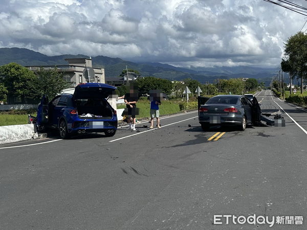 ▲▼兩輛福斯自小客車在三星鄉健富路一段與安農北路三段無號誌交叉口相撞，2車頭毀釀4傷。（圖／記者游芳男翻攝，下同）