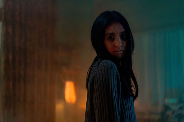 ▲雷嘉汭在電影《詭鄉》中和初孟軒虐戀。（圖／一群獨角鯨娛樂提供）