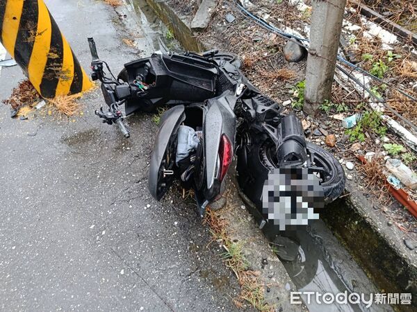 ▲花蓮死亡車禍，20歲黃男酒駕上路，自撞電桿釀1死1重傷。（圖／地方中心翻攝，下同）
