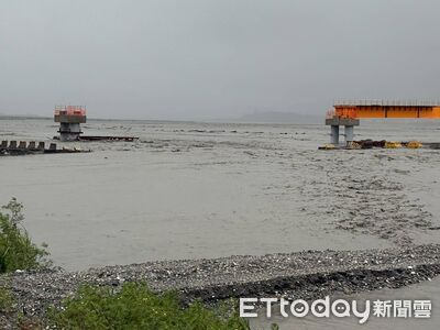 「樺加沙」雨勢強勁！花蓮高寮便道修復5天又被沖毀