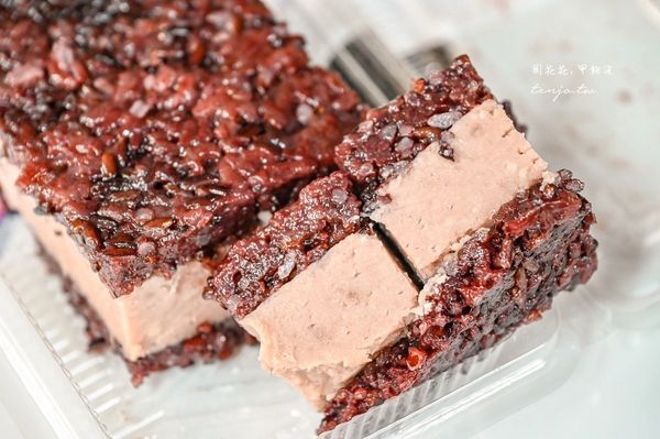 ▲▼台大公館美食「賢夫美食」，水源市場30年老攤，必買超人氣紫米芋頭糕好吃不甜膩推薦。（圖／部落客周花花提供）