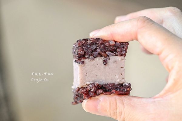 ▲▼台大公館美食「賢夫美食」，水源市場30年老攤，必買超人氣紫米芋頭糕好吃不甜膩推薦。（圖／部落客周花花提供）