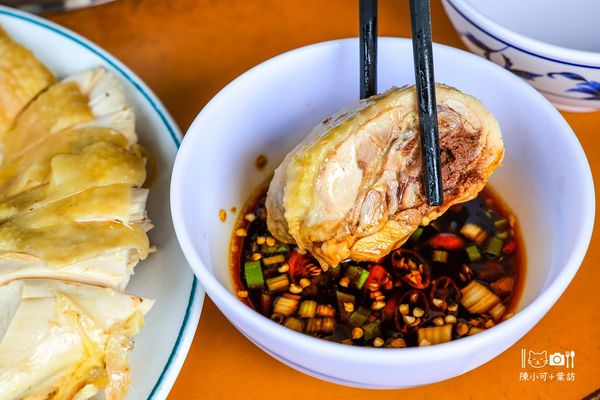 ▲▼三峽美食「荒郊野外土雞城」，享受溪谷景觀的在地美食餐廳。（圖／部落客陳小可提供）