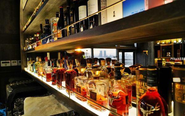 ▲▼「Ageless私享所」超隱密城市秘境私享，中西合併頂級私廚料理，獨立包廂＋私人管家，獨享22樓獨立超大景觀露台的101與台北城市夜景。（圖／部落客Mika提供）