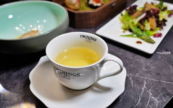 ▲▼「Ageless私享所」超隱密城市秘境私享，中西合併頂級私廚料理，獨立包廂＋私人管家，獨享22樓獨立超大景觀露台的101與台北城市夜景。（圖／部落客Mika提供）