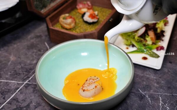 ▲▼「Ageless私享所」超隱密城市秘境私享，中西合併頂級私廚料理，獨立包廂＋私人管家，獨享22樓獨立超大景觀露台的101與台北城市夜景。（圖／部落客Mika提供）