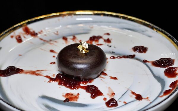 ▲▼「Ageless私享所」超隱密城市秘境私享，中西合併頂級私廚料理，獨立包廂＋私人管家，獨享22樓獨立超大景觀露台的101與台北城市夜景。（圖／部落客Mika提供）