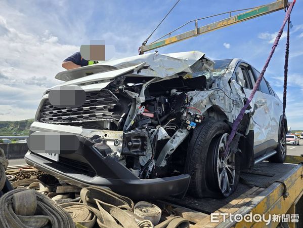 ▲國道3號苗栗後龍北上高架橋路段，接連2天發生緩撞車挨撞事故，肇事駕駛都開啟ACC惹禍。（圖／記者楊永盛翻攝）