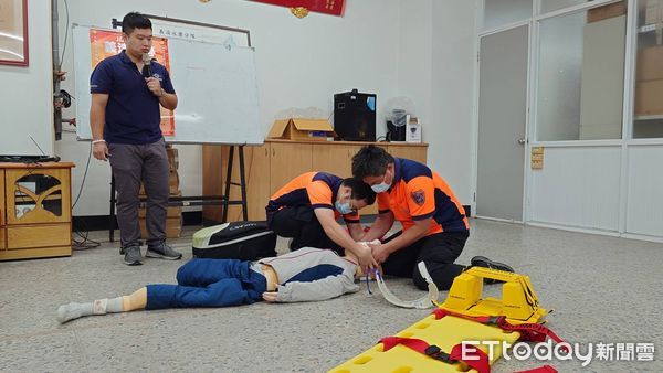 ▲台南市消防局五大隊舉辦救護複訓，規模達200人，聚焦新生兒急救。（記者林東良翻攝，下同）