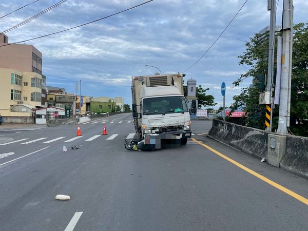 ▲福興鄉沿海路與144縣道因號誌燈不亮發生死亡車禍。（圖／民眾提供 議員藍駿宇提供）