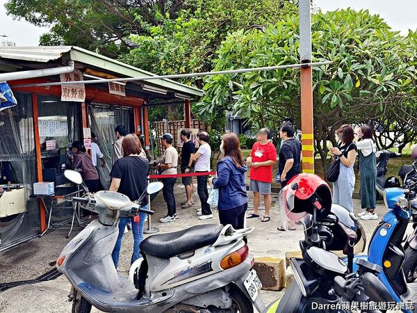 ▲▼新竹香山美食推薦「鷹王肉圓」，榮獲米其林必比登推介，60年老字號超人氣銅板小吃外帶。（圖／部落客DARREN提供）