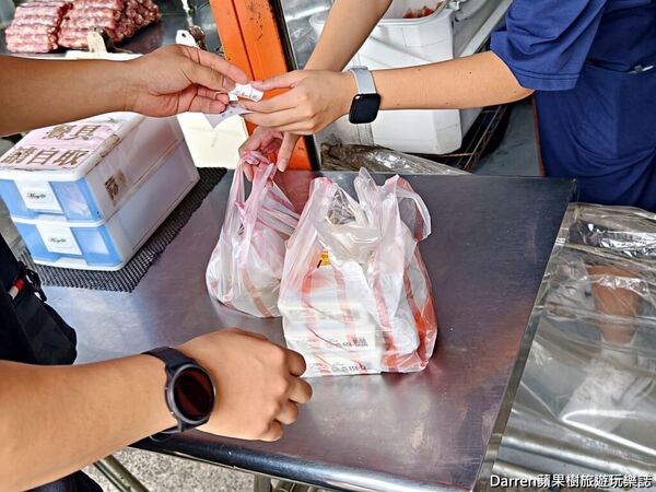 ▲▼新竹香山美食推薦「鷹王肉圓」，榮獲米其林必比登推介，60年老字號超人氣銅板小吃外帶。（圖／部落客DARREN提供）