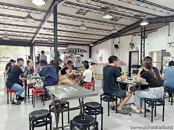 ▲▼新竹香山美食推薦「鷹王肉圓」，榮獲米其林必比登推介，60年老字號超人氣銅板小吃外帶。（圖／部落客DARREN提供）