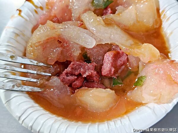 ▲▼新竹香山美食推薦「鷹王肉圓」，榮獲米其林必比登推介，60年老字號超人氣銅板小吃外帶。（圖／部落客DARREN提供）