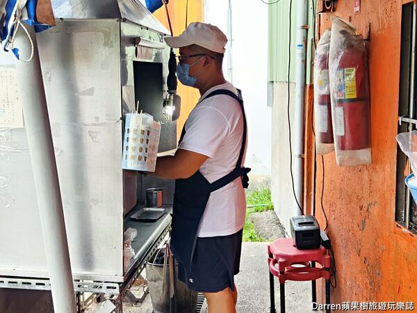 ▲▼新竹香山美食推薦「鷹王肉圓」，榮獲米其林必比登推介，60年老字號超人氣銅板小吃外帶。（圖／部落客DARREN提供）