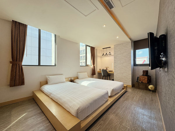 ▲小鹿文娛旅宿集團今（23日）宣布誕生新品牌「偵探寓所」，首間位於花蓮市林森路美食商圈。（圖／小鹿文娛提供）