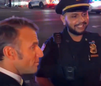 馬克宏在紐約街頭被警察攔下　當場打電話給川普吐槽