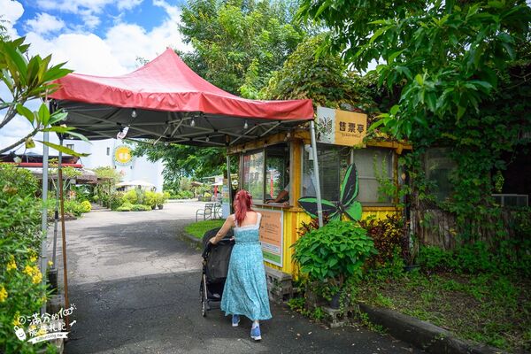 ▲▼南投蝴蝶小鎮生態休閒園區「木生昆蟲博物館」，最新門票資訊，蝴蝶會停在你身上的夢幻蝴蝶園。（圖／部落客滿分提供）