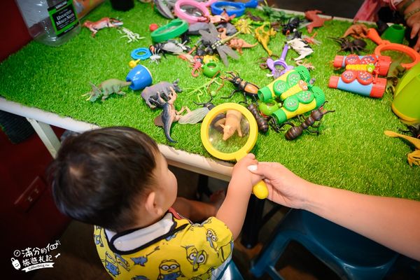 ▲▼南投蝴蝶小鎮生態休閒園區「木生昆蟲博物館」，最新門票資訊，蝴蝶會停在你身上的夢幻蝴蝶園。（圖／部落客滿分提供）