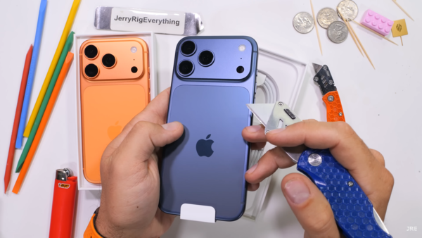 ▲▼             。（圖／YouTube@JerryRigEverything）
