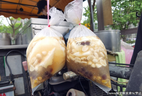 ▲▼桃園小吃「橋下阿泰豆花」鄰近桃園火車站、桃園後站，桃鶯路橋下豆花三輪車豆花攤。（圖／記者蘇相云攝）