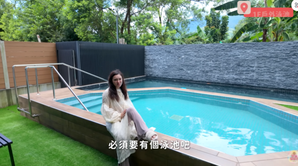 ▲▼謝依霖花7年打造300坪豪宅！ 自建泳池「家裡還有電梯」。（圖／翻攝自YouTube／神仙補習班）