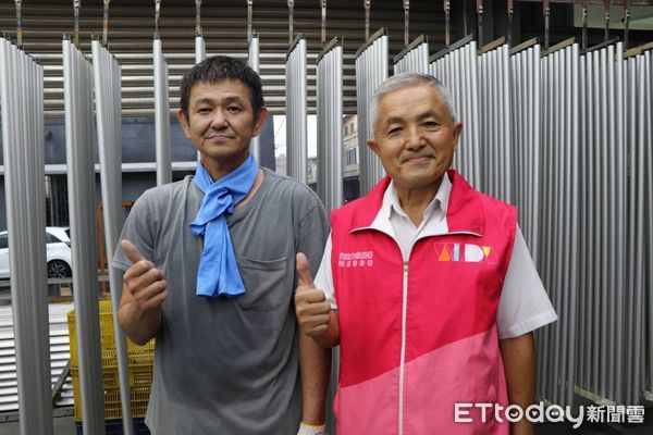 ▲50歲的阿雄在勞動部「僱用獎助措施」協助下重返職場，找回自信。（記者林東良翻攝，下同）