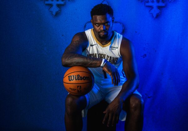 ▲鵜鶘威廉森在新賽季媒體日以超精壯體態現身。（圖／取自鵜鶘IG）