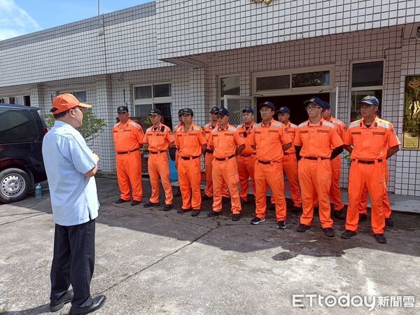 ▲海巡署緊急動員人車趕赴花蓮投入救災 。（圖／記者張君豪翻攝）