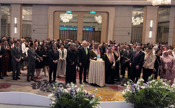 ▲▼外交部政務次長吳志中與沙烏地阿拉伯駐台商務辦事處代表穆罕默德（Mohammed S. A. Alghamdi）及全體嘉賓合影。（圖／外交部提供）