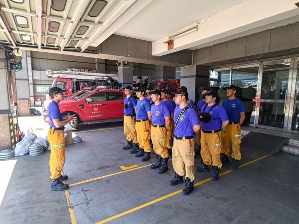 ▲▼台北搜救隊全力支援花蓮救災。（圖／翻攝自Facebook／蔣萬安）