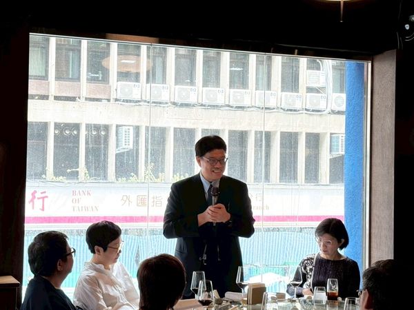 ▲▼策進會文合會換屆　召集人丁曉菁：鼓勵香港文化工作者來台發展。（圖／策進會提供）