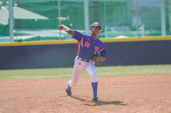 ▲桃園盃／歐子喬關鍵長打帶動得分大局　新明國中A豪取賽會十連霸。（圖／桃園市桃園盃全國四級棒球錦標賽提供，下同）